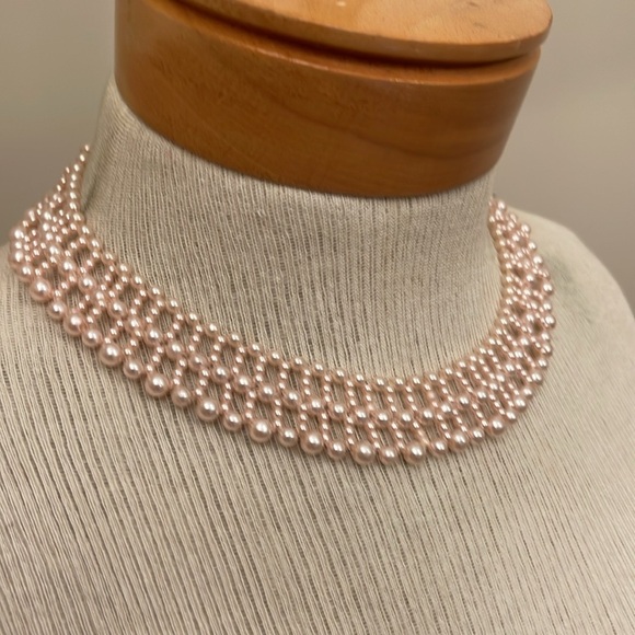 Vintage Pale Pink Faux Pearl Collar Necklace - Picture 9 of 14